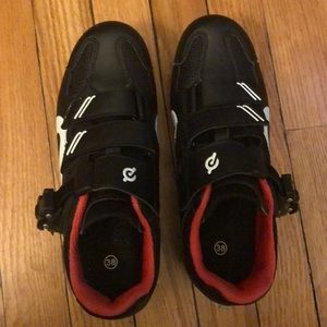 Peloton size 7 w/clips